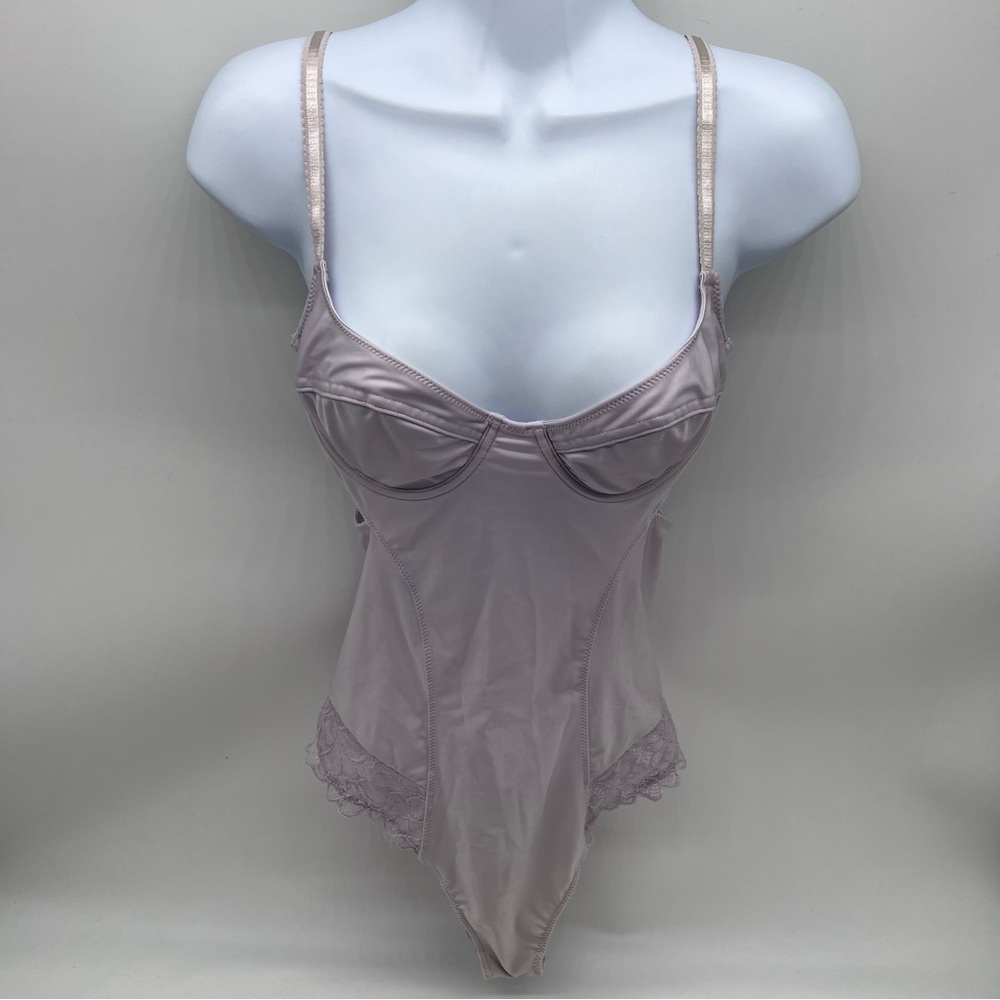 Urban Outfitters Out From Under Elegant Lavender Bodysuit-Under Wire in Bra-Sz M